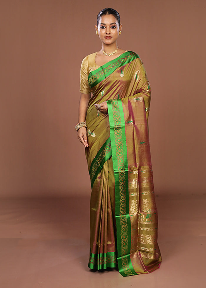 Green Garad Pure Silk Saree Without Blouse Piece