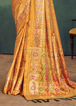Yellow Spun Silk Saree With Blouse Piece