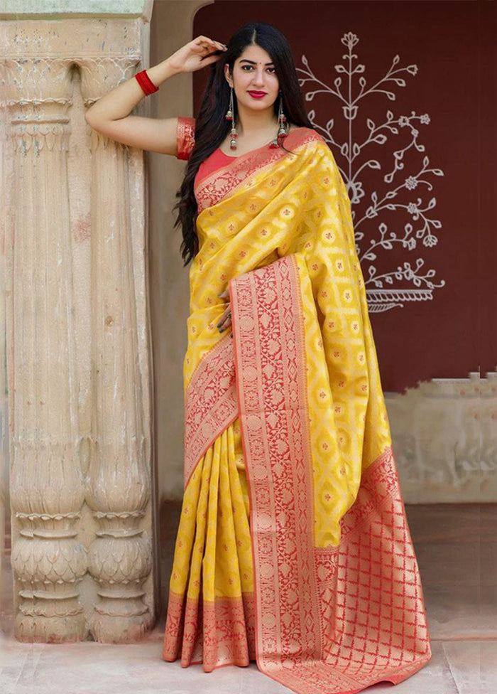 Yellow Spun Silk Saree With Blouse Piece