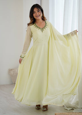 3 Pc Cream Georgette Suit Set