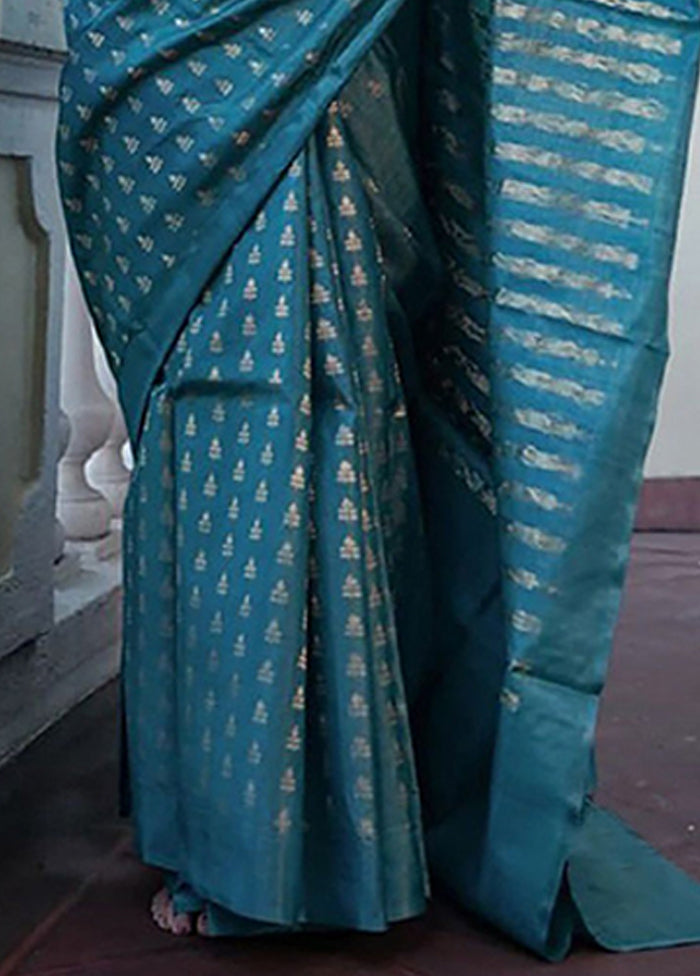 Blue Spun Silk Saree With Blouse Piece