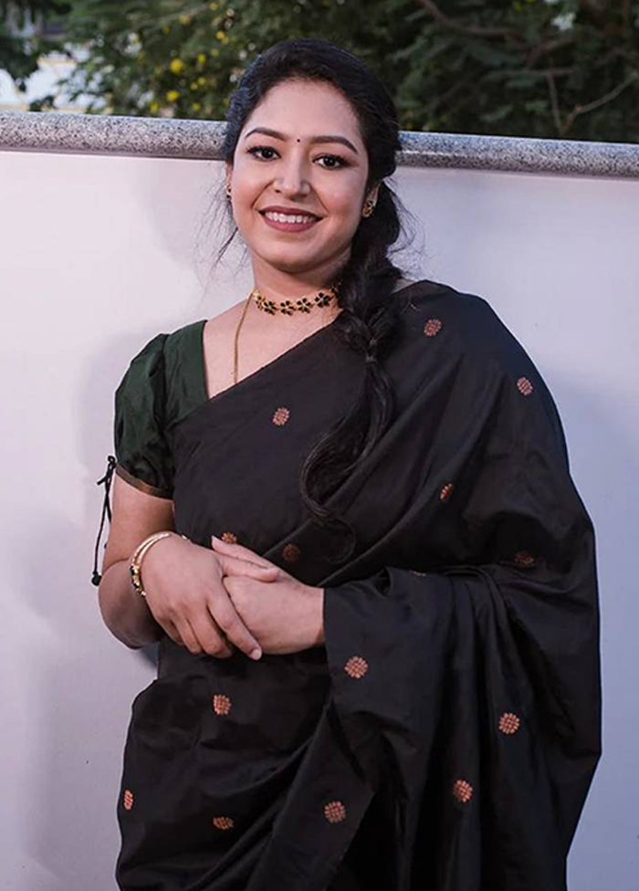 Black Spun Silk Saree With Blouse Piece