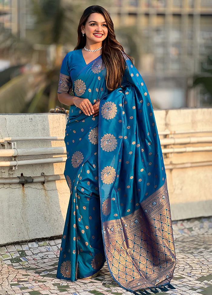 Green Spun Silk Saree With Blouse Piece