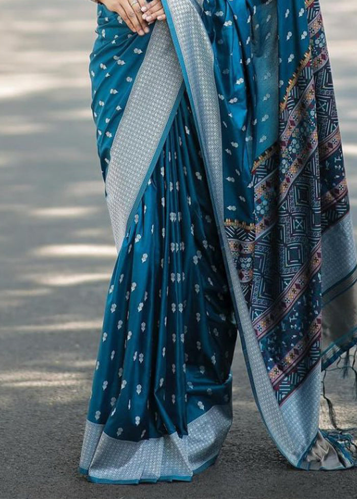 Green Spun Silk Saree With Blouse Piece