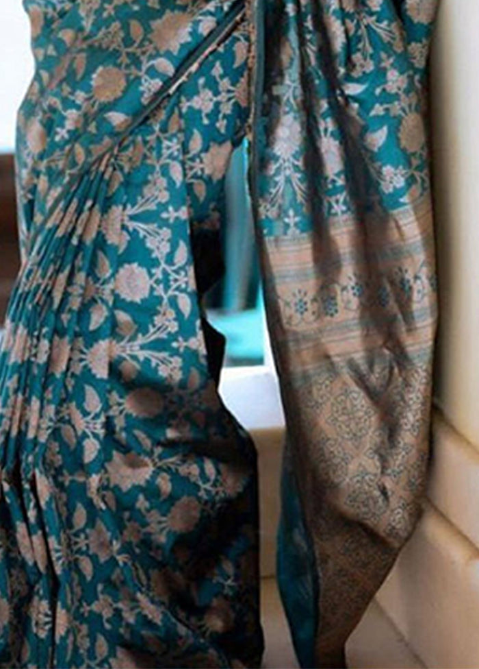 Blue Spun Silk Saree With Blouse Piece