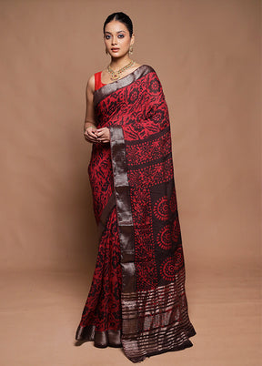 Red Printed Silk Saree Without Blouse Piece