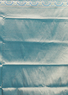 Blue Tanchoi Silk Saree With Blouse Piece
