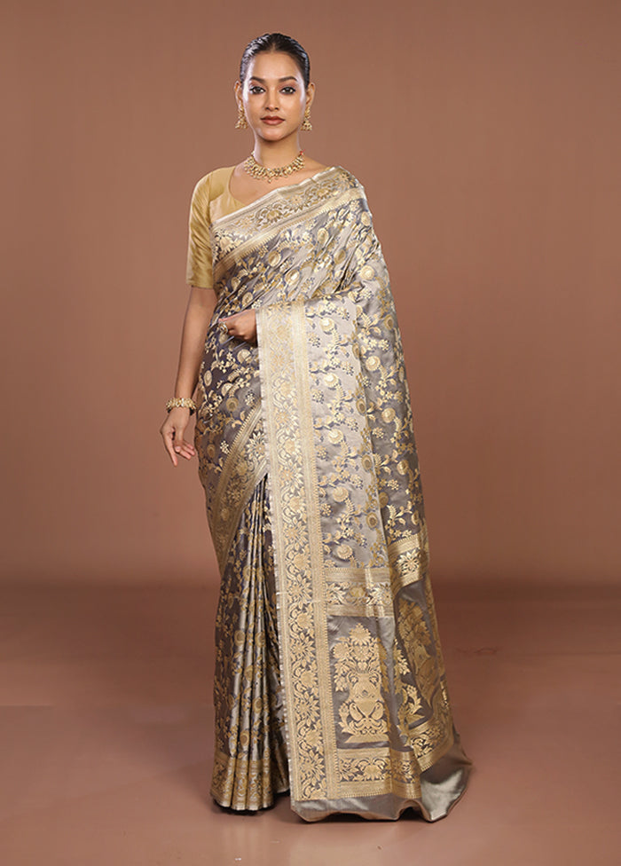 Grey Tanchoi Silk Saree With Blouse Piece