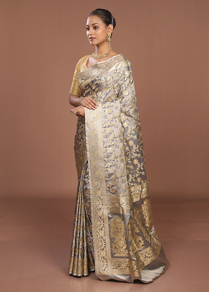Grey Tanchoi Silk Saree With Blouse Piece