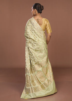 Green Tanchoi Silk Saree With Blouse Piece