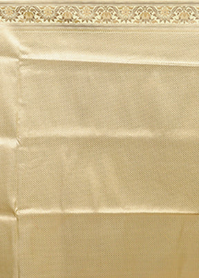 Green Tanchoi Silk Saree With Blouse Piece