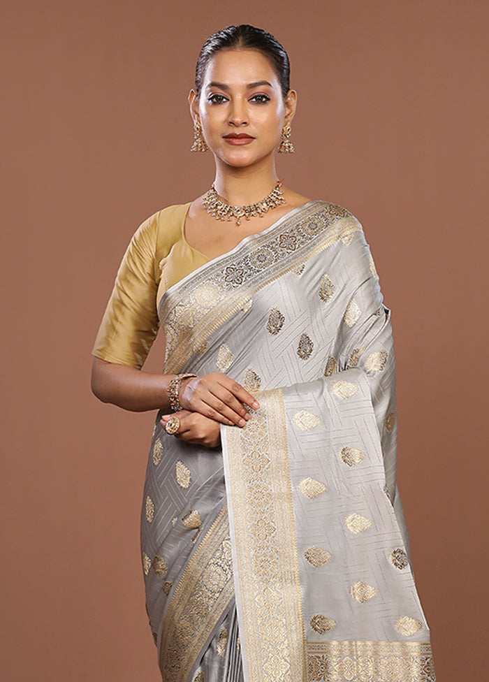 Grey Tanchoi Silk Saree With Blouse Piece