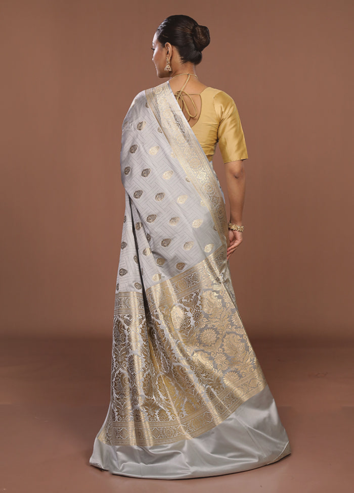 Grey Tanchoi Silk Saree With Blouse Piece