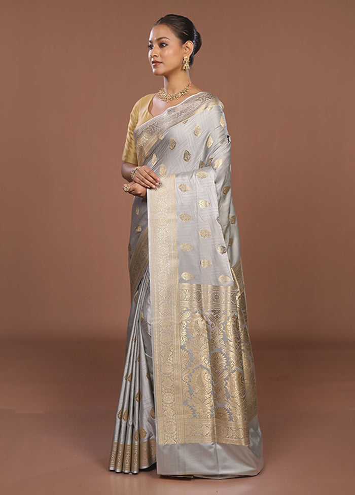 Grey Tanchoi Silk Saree With Blouse Piece