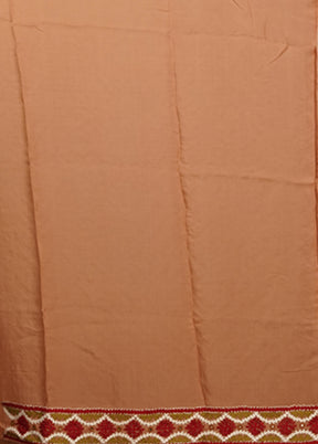 Cream Handloom Pure Georgette Saree With Blouse Piece