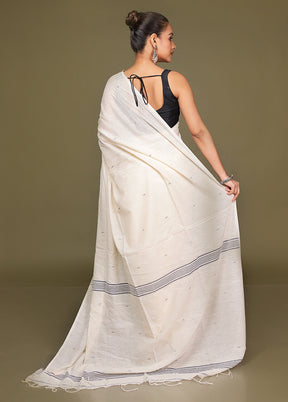 White Cotton Saree With Blouse Piece