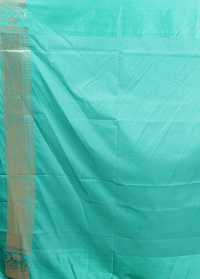 Red Uppada Silk Saree With Blouse Piece