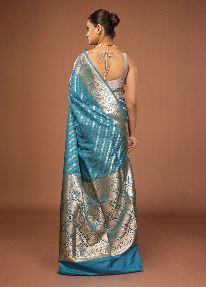 Blue Uppada Silk Saree With Blouse Piece