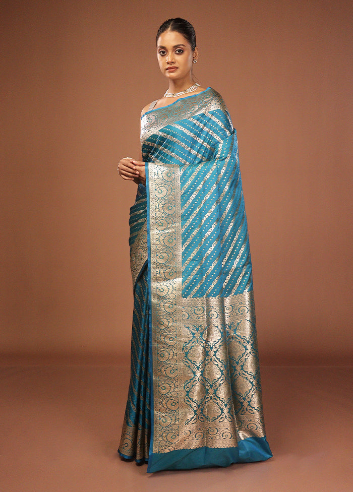 Blue Uppada Silk Saree With Blouse Piece