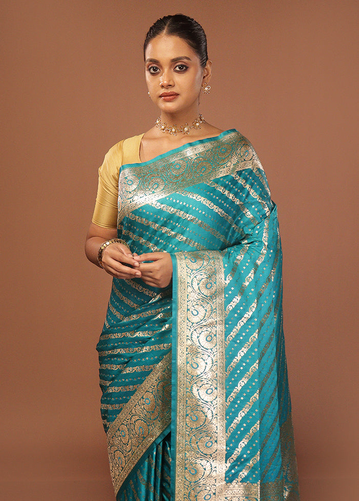Blue Uppada Silk Saree With Blouse Piece