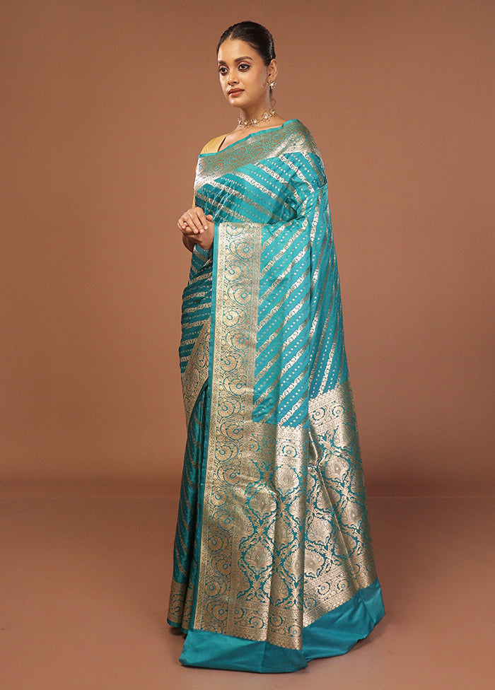 Blue Uppada Silk Saree With Blouse Piece