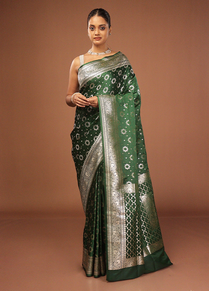 Green Uppada Silk Saree With Blouse Piece
