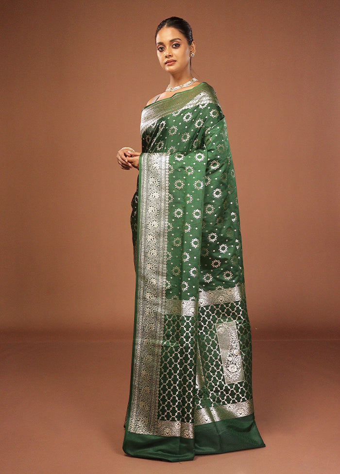 Green Uppada Silk Saree With Blouse Piece