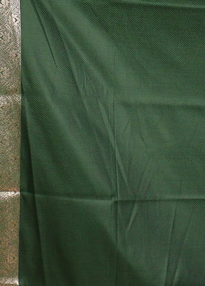 Green Uppada Silk Saree With Blouse Piece