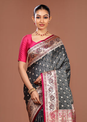 Grey Tanchoi Silk Saree With Blouse Piece