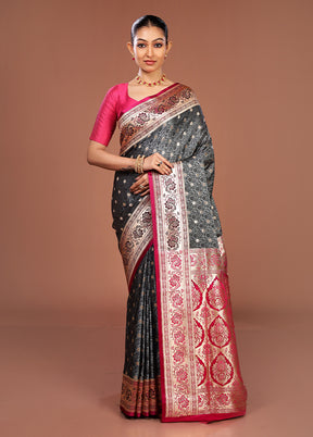 Grey Tanchoi Silk Saree With Blouse Piece