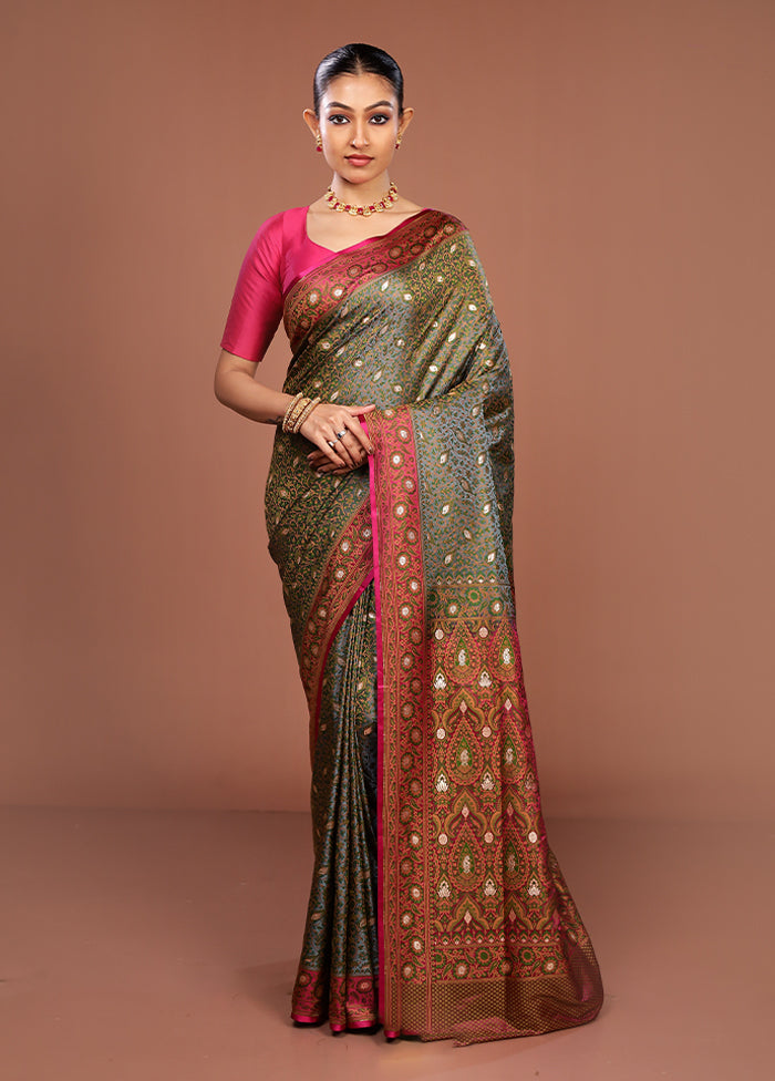 Grey Tanchoi Silk Saree With Blouse Piece