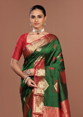 Green Handloom Kanjivaram Pure Silk Saree With Blouse Piece