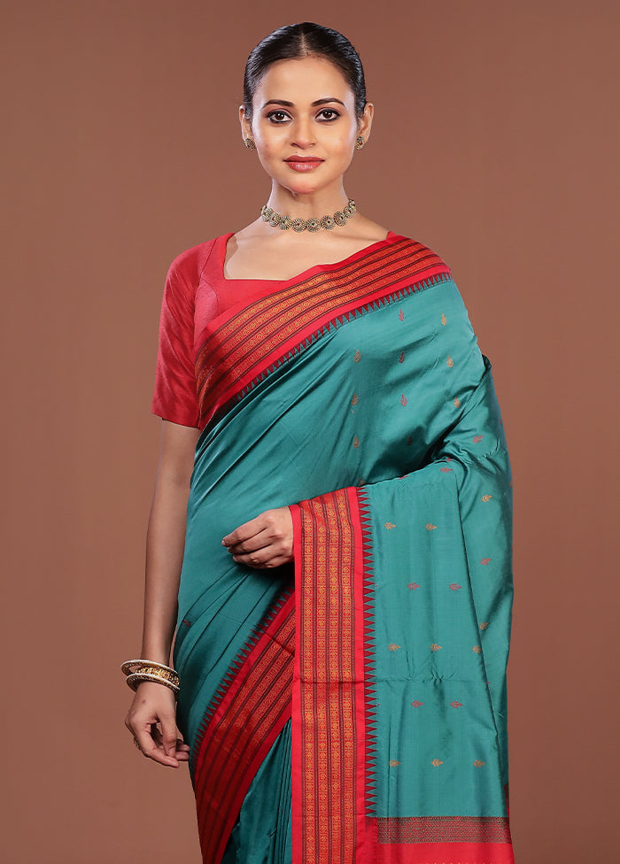Green Kanjivaram Silk Saree With Blouse Piece