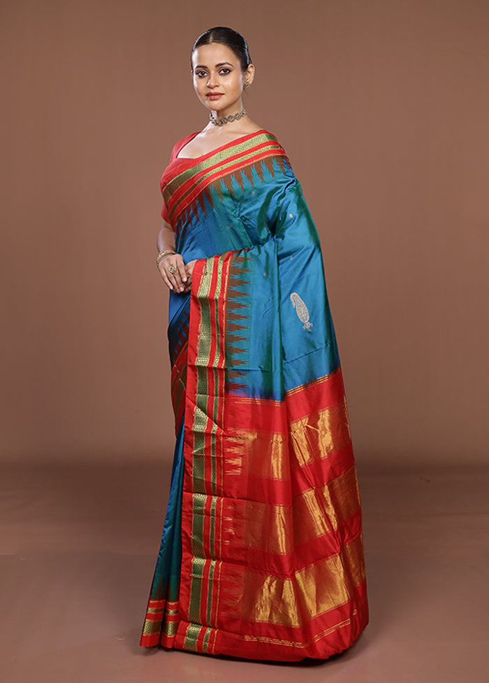 Green Handloom Kanjivaram Pure Silk Saree With Blouse Piece