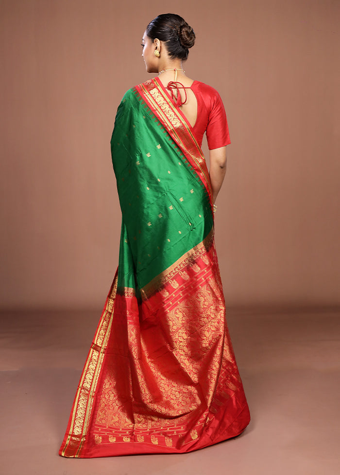 Green Handloom Kanjivaram Pure Silk Saree With Blouse Piece