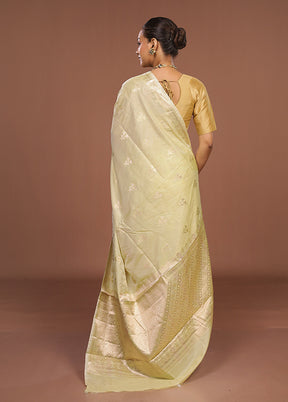 Green Dupion Silk Saree With Blouse Piece