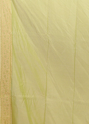 Green Jamewar Silk Saree With Blouse Piece