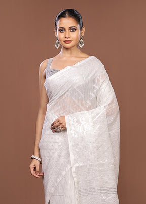 White Matka Silk Saree With Blouse Piece