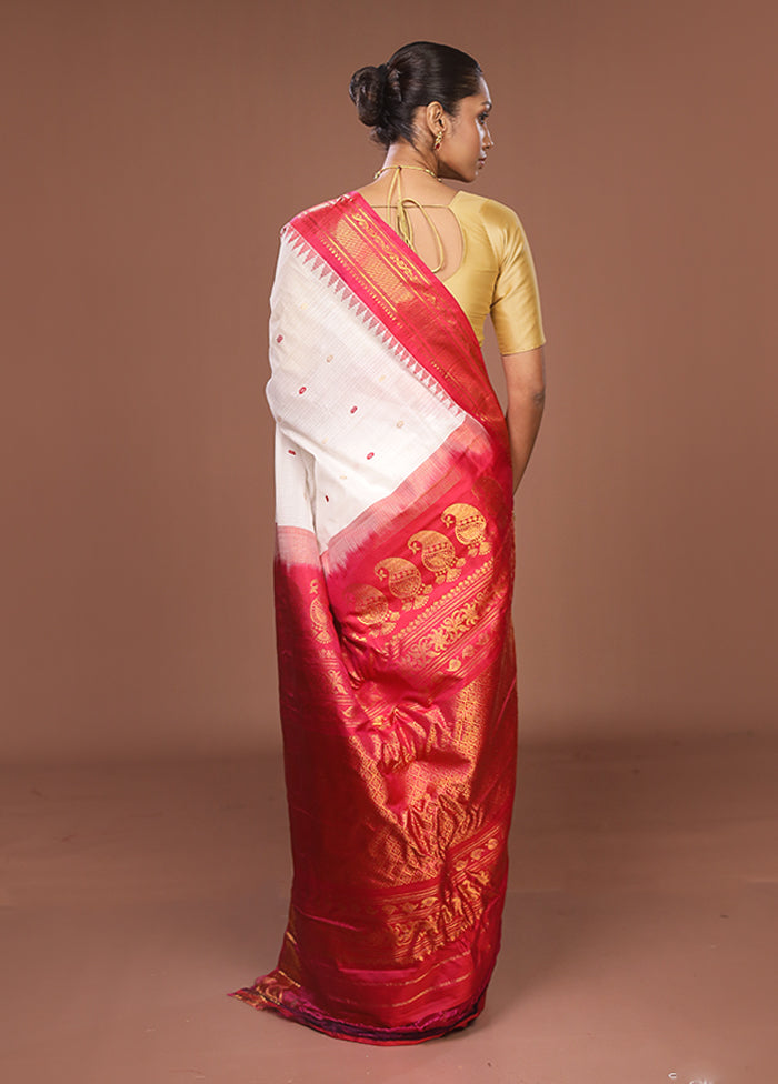 White Gadwal Pure Silk Saree Without Blouse Piece