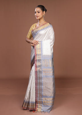 White Gadwal Pure Silk Saree Without Blouse Piece