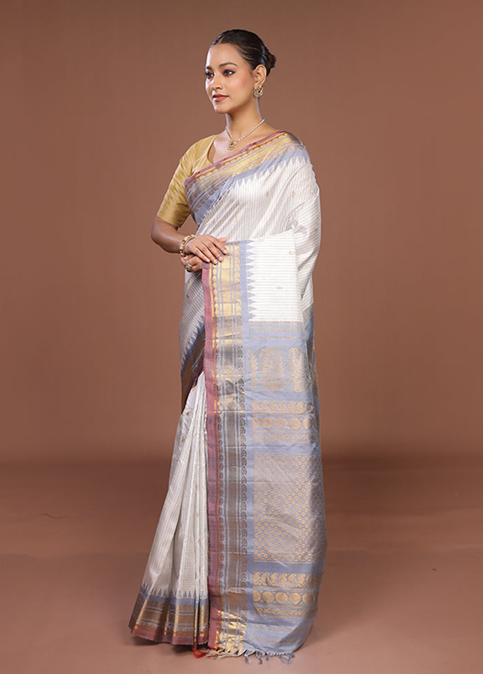 White Gadwal Pure Silk Saree Without Blouse Piece