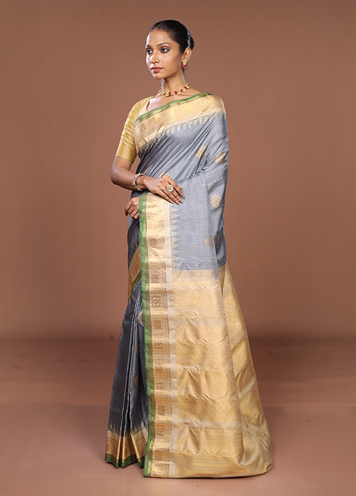 Grey Gadwal Pure Silk Saree Without Blouse Piece