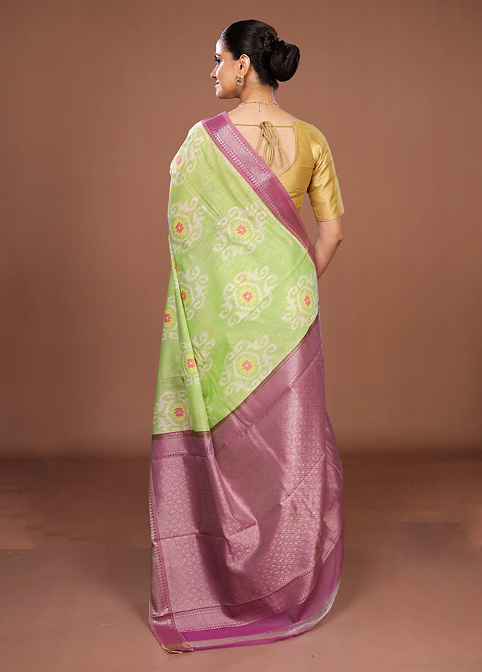 Green Pure Cotton Saree With Blouse Piece