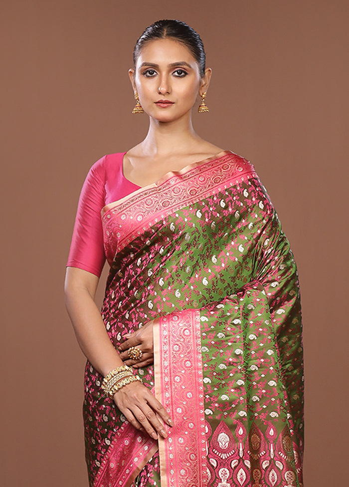 Green Tanchoi Silk Saree With Blouse Piece