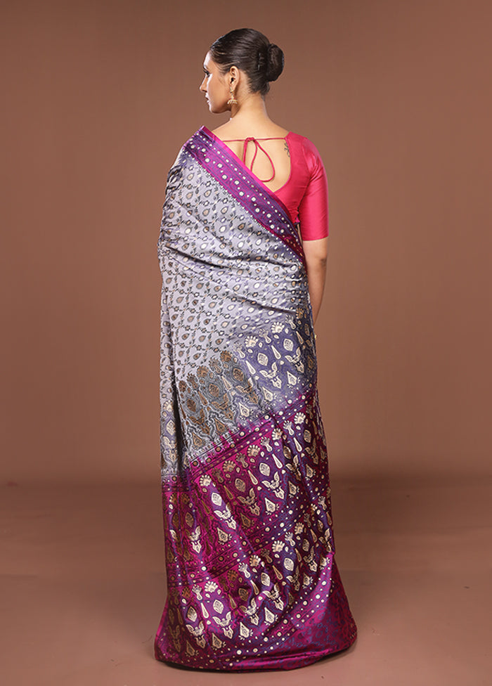 Cream Tanchoi Silk Saree With Blouse Piece