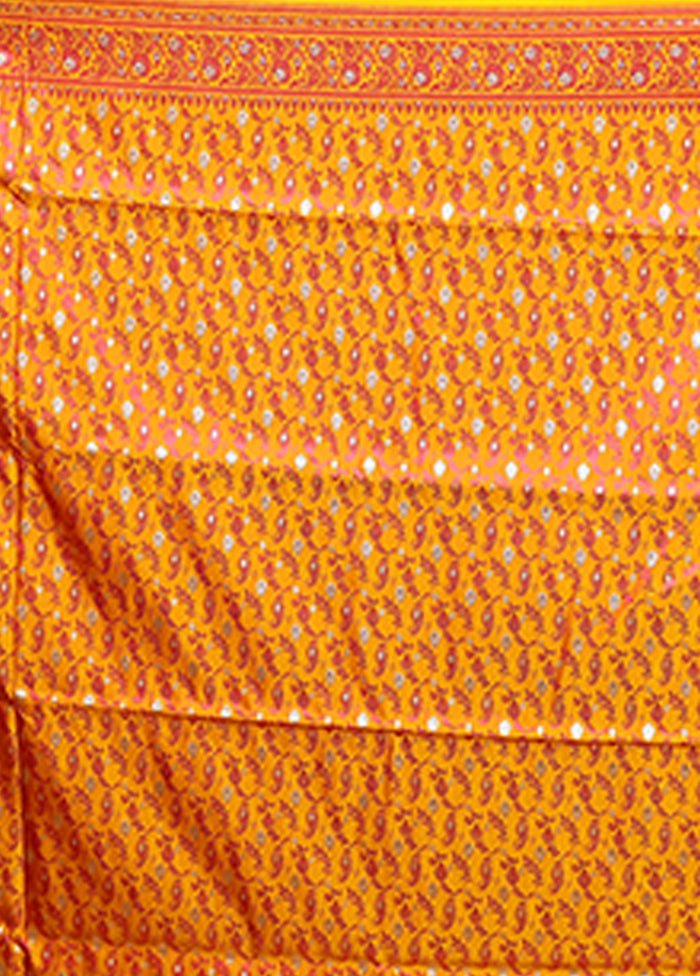 Blue Tanchoi Silk Saree With Blouse Piece