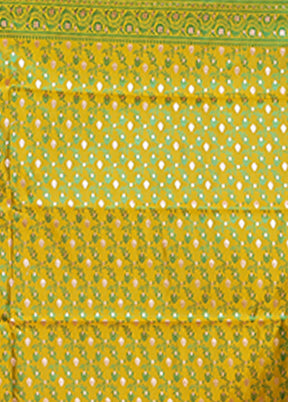 Blue Tanchoi Silk Saree With Blouse Piece