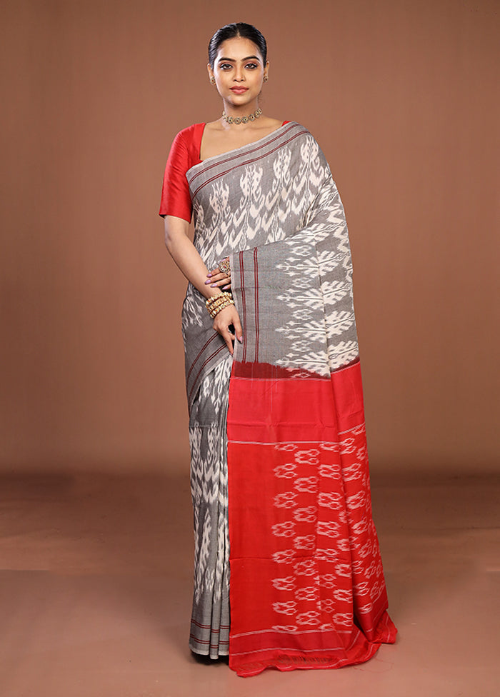 Grey Ikkat Silk Saree With Blouse Piece