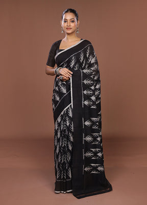 Black Ikkat Silk Saree With Blouse Piece