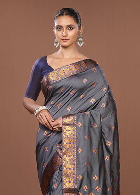 Grey Assam Silk Saree With Blouse Piece